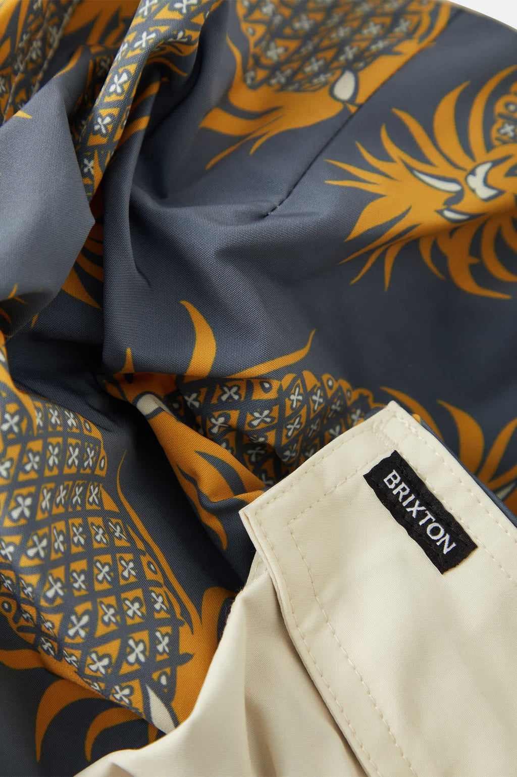 BRIXTON Classic Trunk 17 | Future Grey/Golden Pineapple