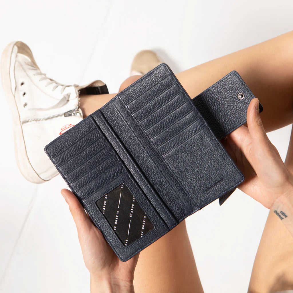 RUINS Leather Wallet - Navy