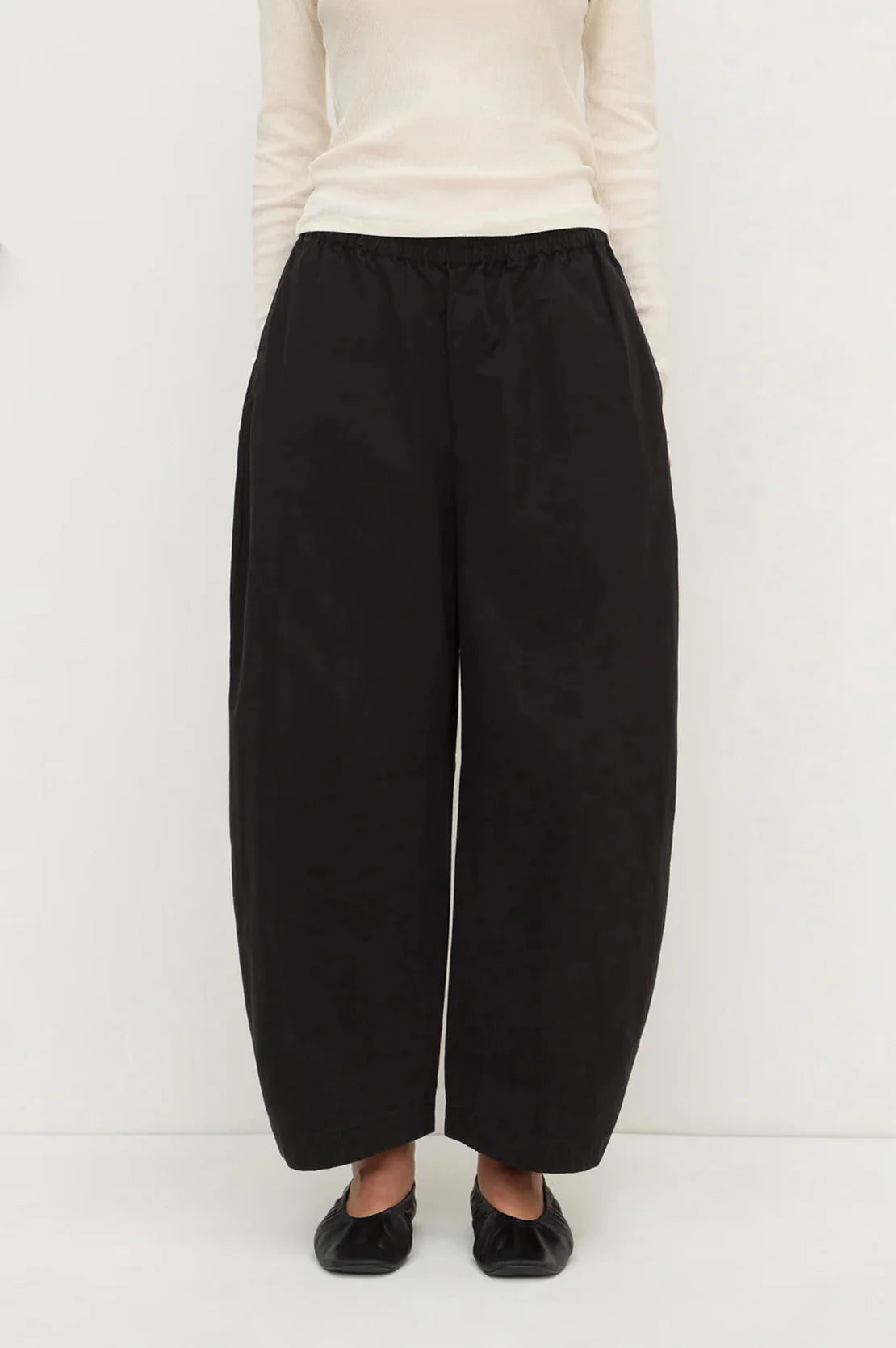 ASSEMBLY LABEL Lola Barrel Pant | Black