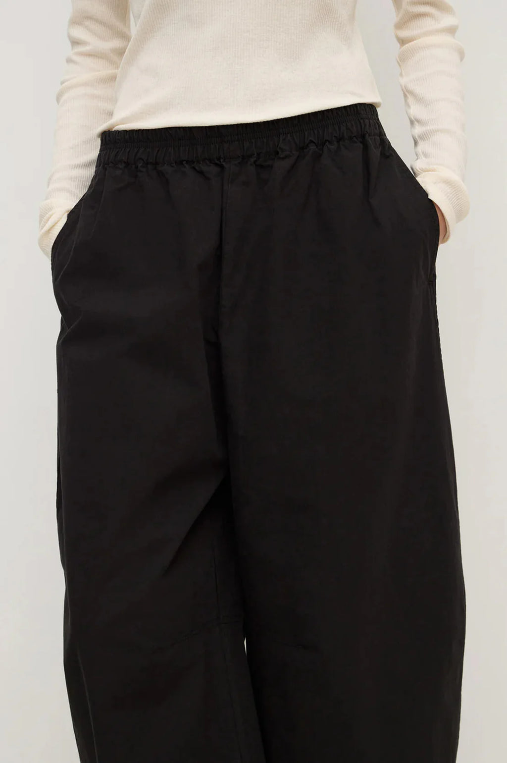 ASSEMBLY LABEL Lola Barrel Pant | Black