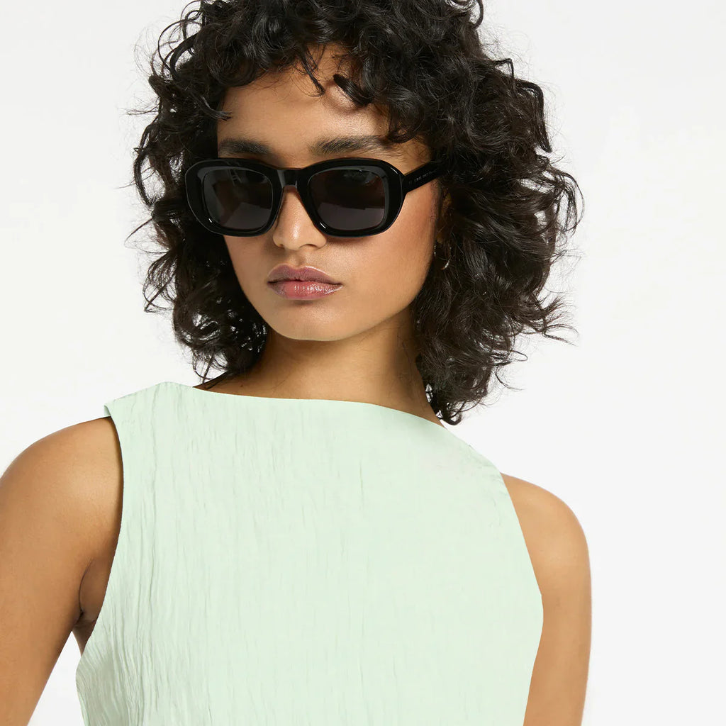 STATUS ANXIETY Cascade | Black