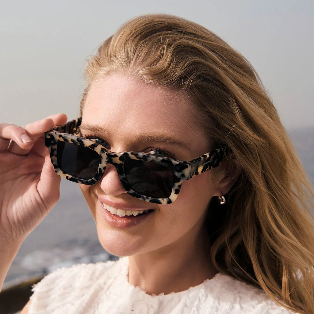 STATUS ANXIETY Disorient Sunglasses | White Tort