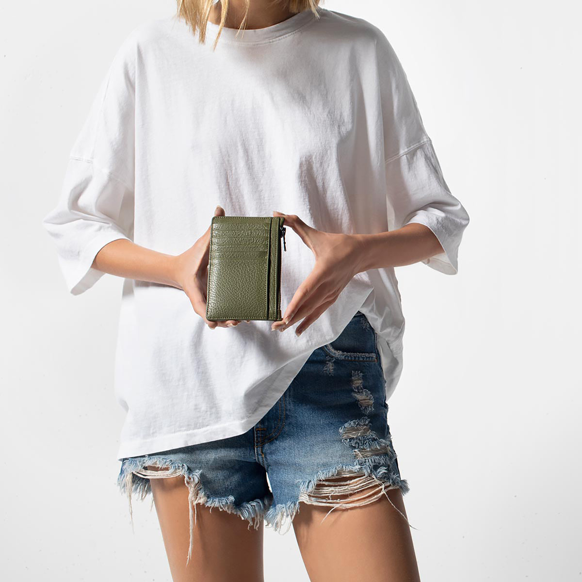 AVOIDING THINGS Leather Wallet - Khaki