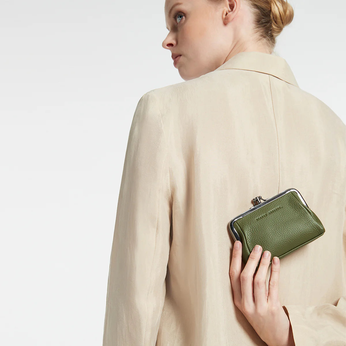 STATUS ANXIETY Volatile | Khaki
