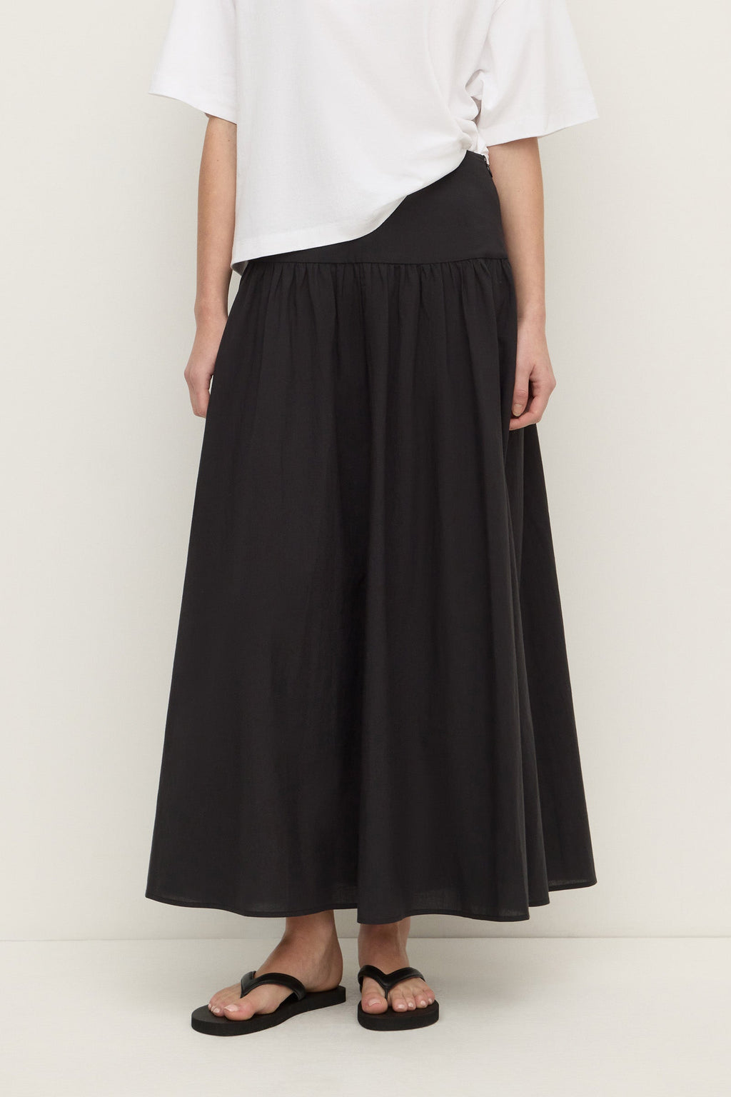 ASSEMBLY LABEL Sarah Cotton Maxi Skirt | Black photo 2