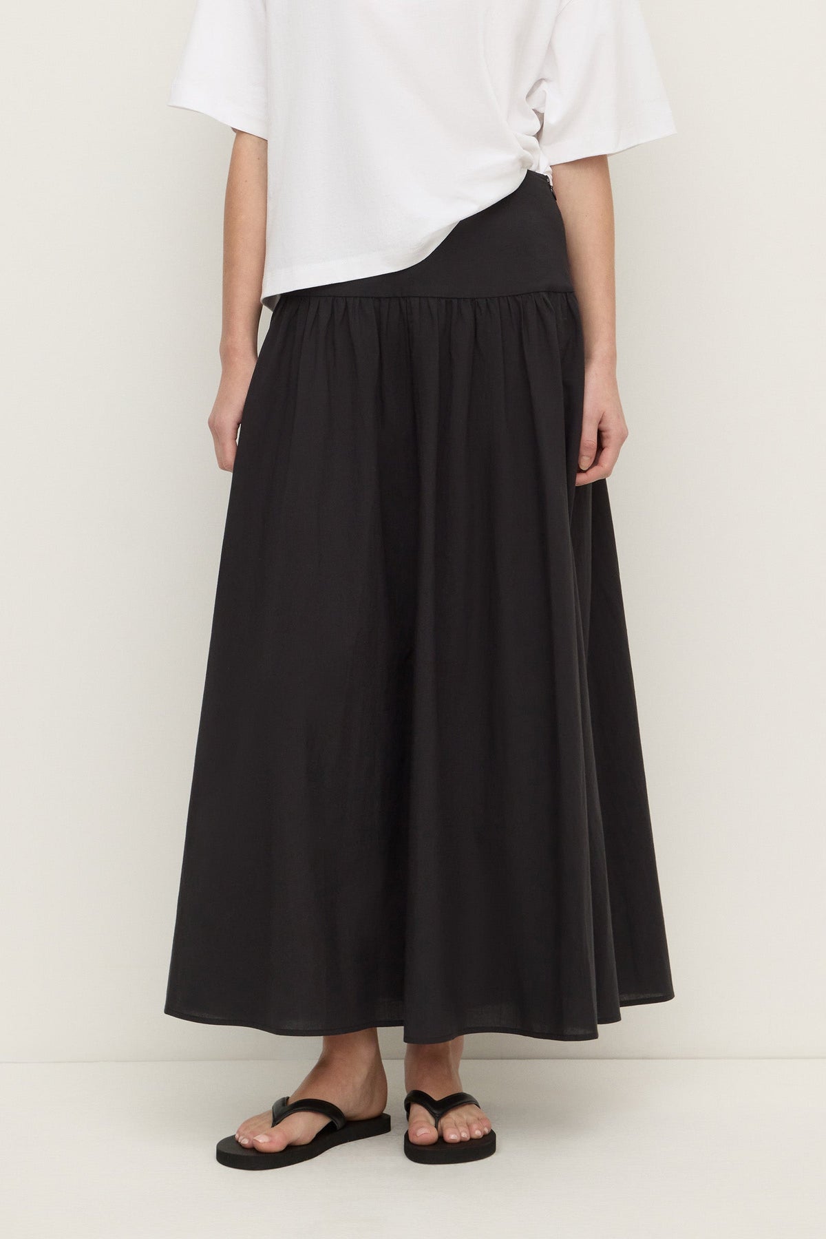ASSEMBLY LABEL Sarah Cotton Maxi Skirt | Black photo 2