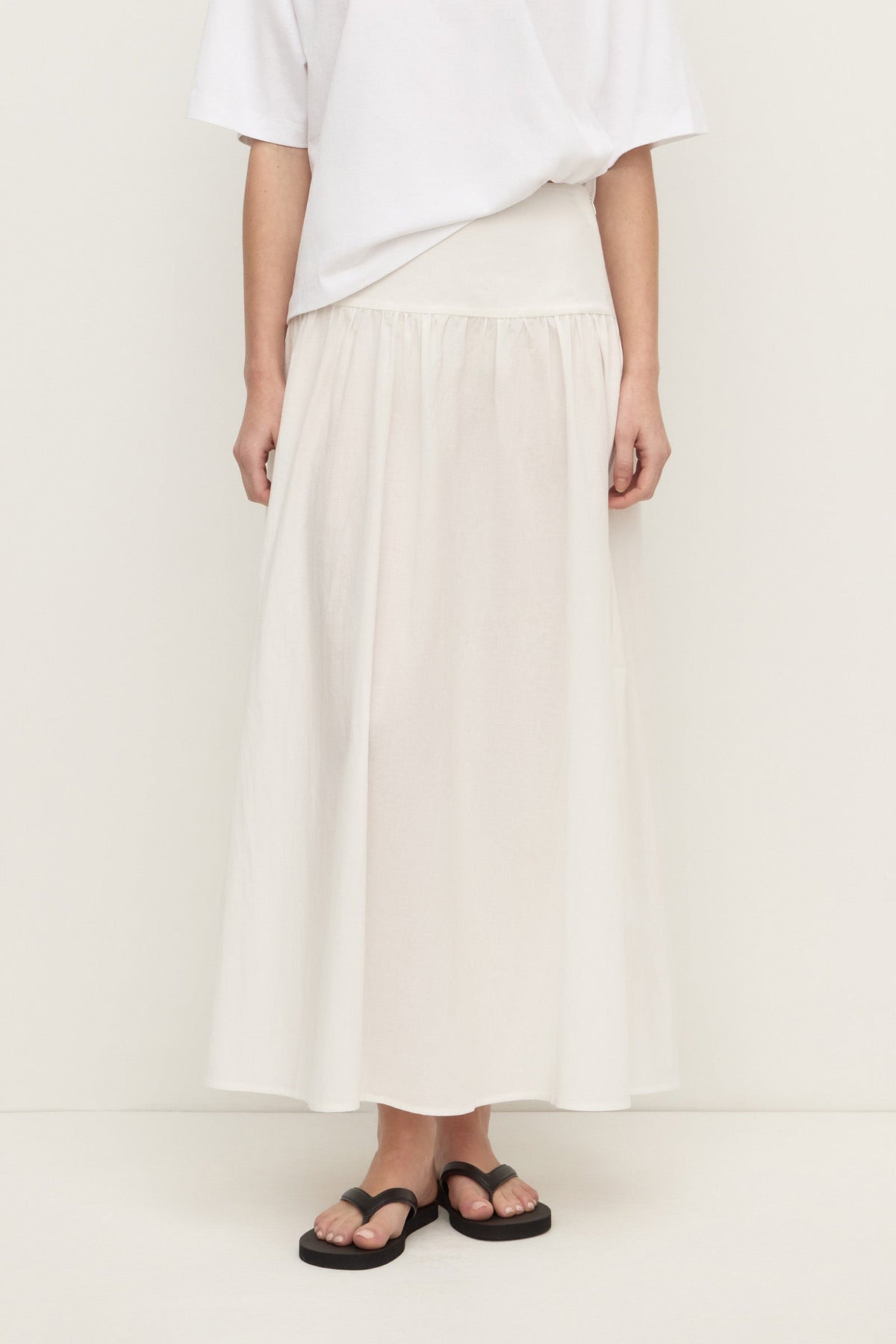 ASSEMBLY LABEL Sarah Cotton Maxi Skirt | White photo 2