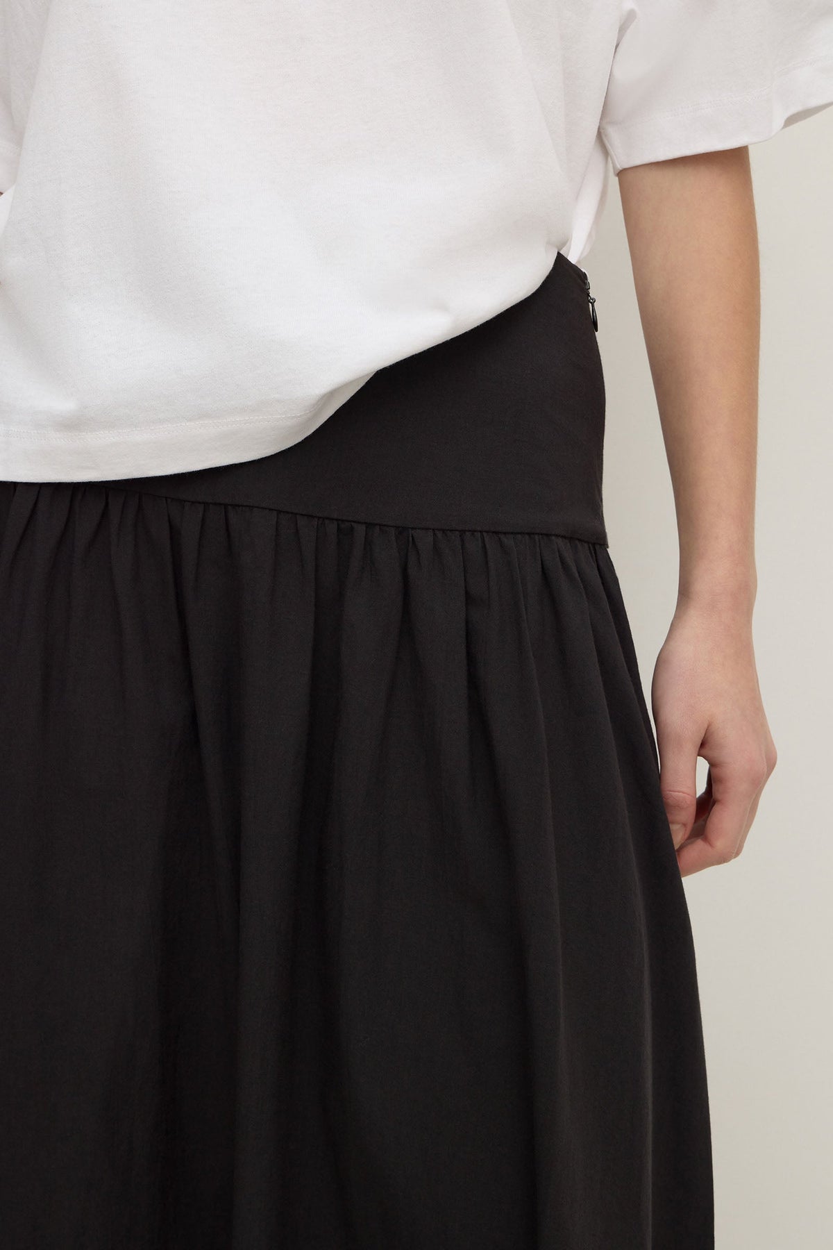 ASSEMBLY LABEL Sarah Cotton Maxi Skirt | Black photo 6