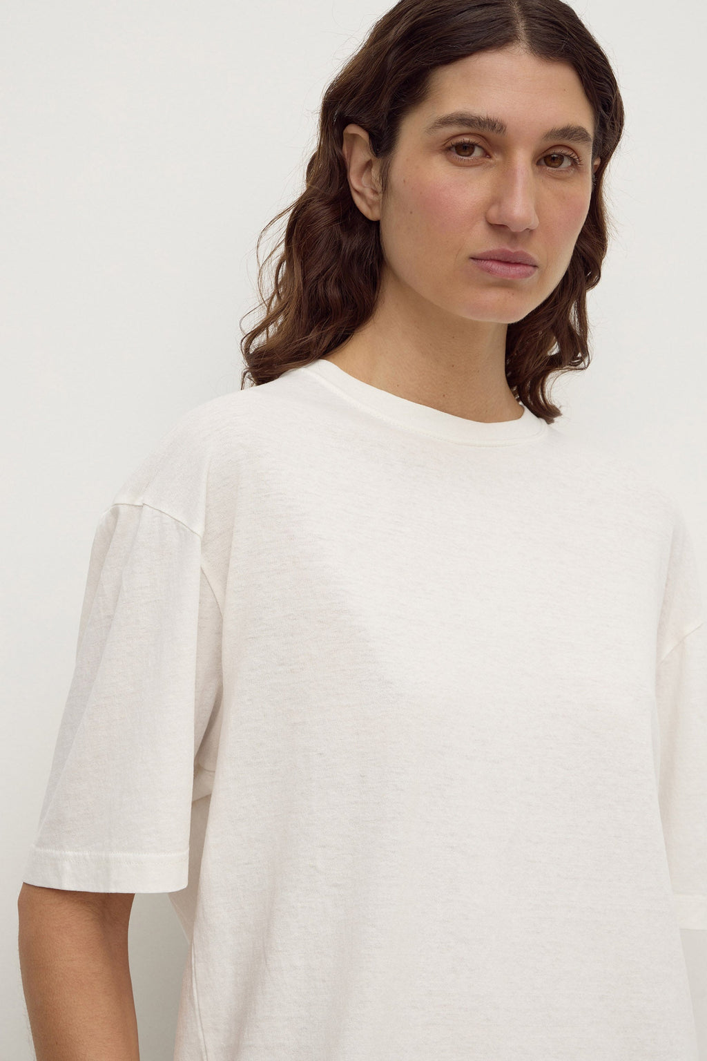ASSEMBLY LABEL Kira Cotton Hemp Tee | Antique White photo 2