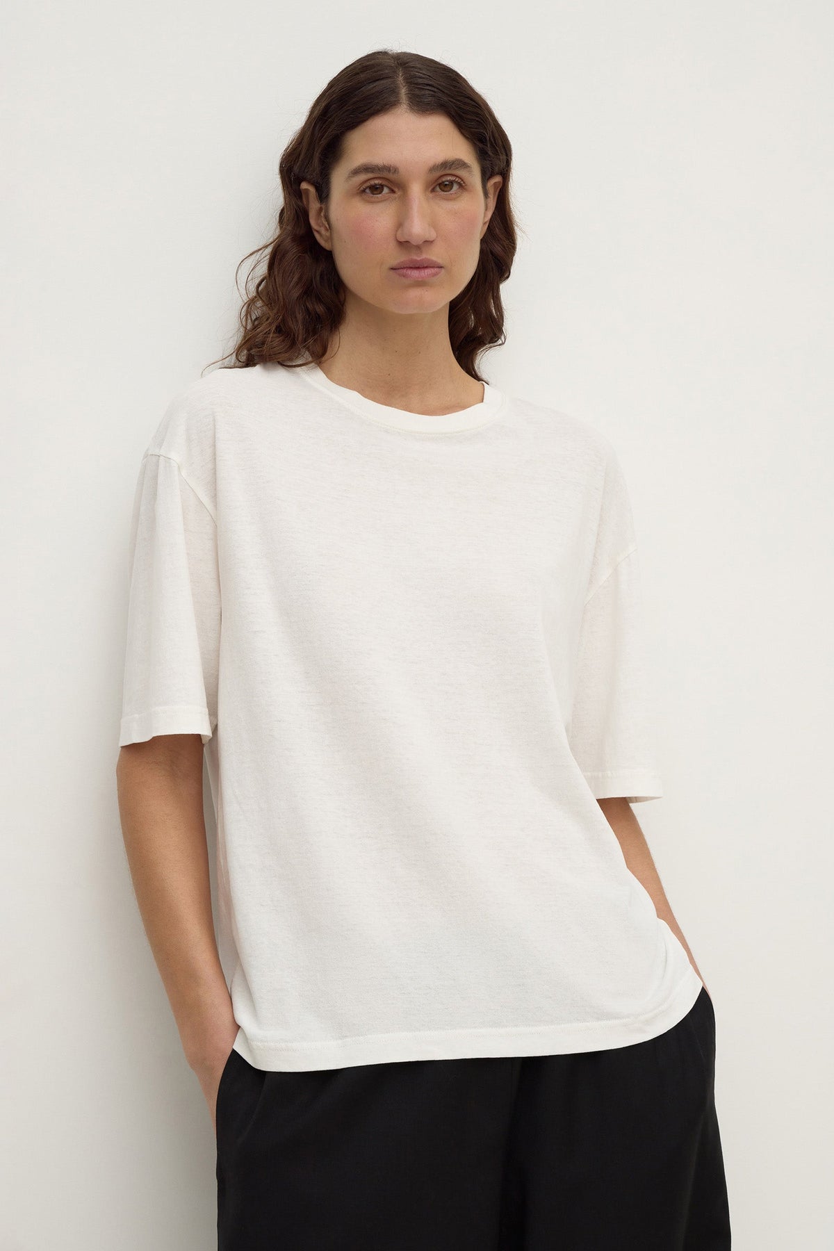 ASSEMBLY LABEL Kira Cotton Hemp Tee | Antique White photo 5
