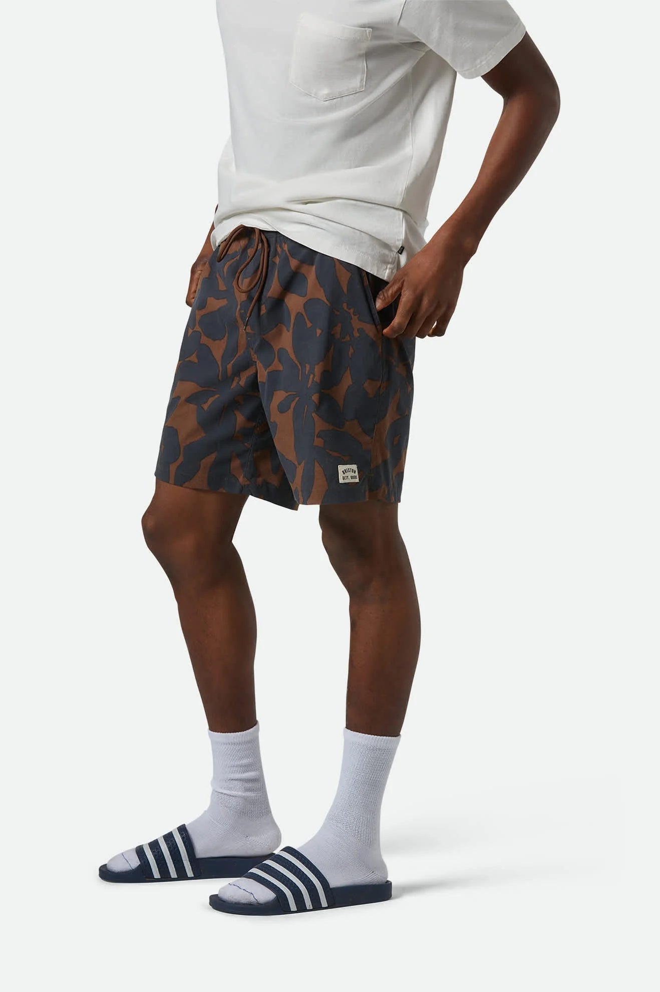 BRIXTON Everyday Hybrid Short 7" | Pinecone Floral
